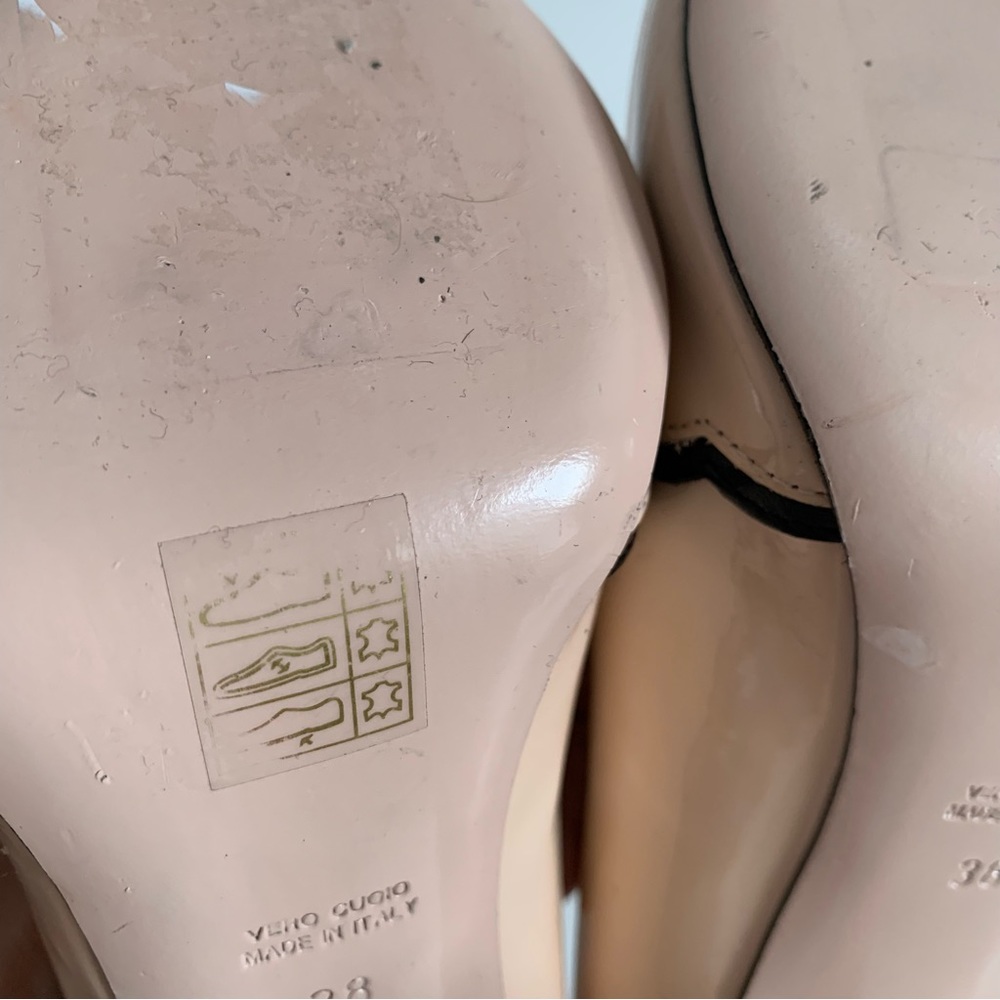 Red Valentino Scalloped Trim Patent leather peep toe pumps pale pink and black - Picture 8 of 14